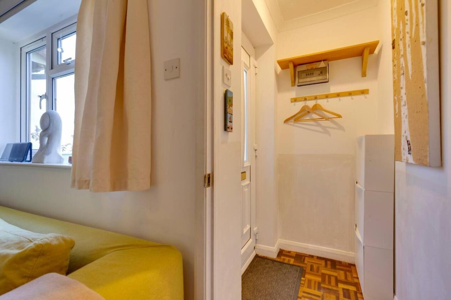 Pass The Keys Charming Ground Floor Flat With Free Parking Apartemen *