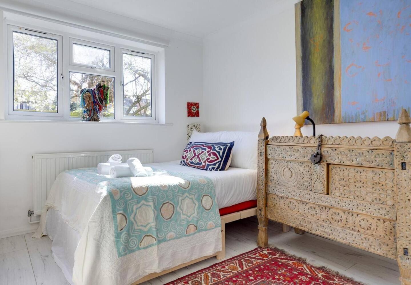 Apartemen Pass The Keys Charming Ground Floor Flat With Free Parking