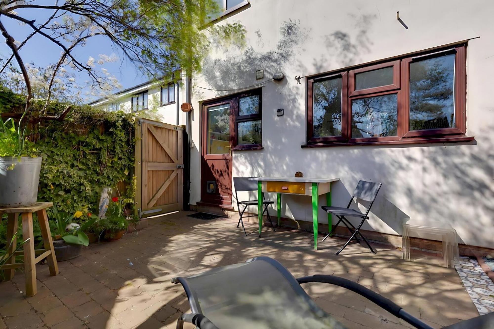Pass The Keys Charming Ground Floor Flat With Free Parking